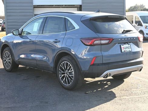 New 2026 Ford Escape SE image 9