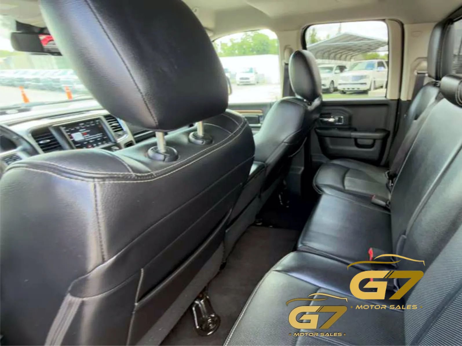 Used 2018 RAM 1500 Laramie RWD image 10