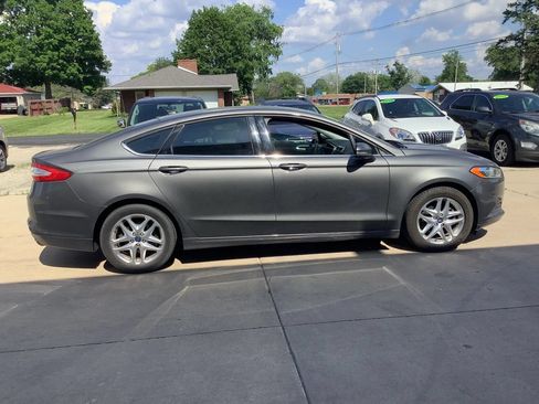Used 2013 Ford Fusion SE FWD image 10