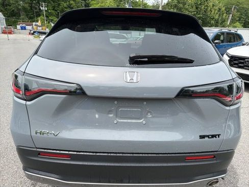 Used 2025 Honda HR-V Sport image 3