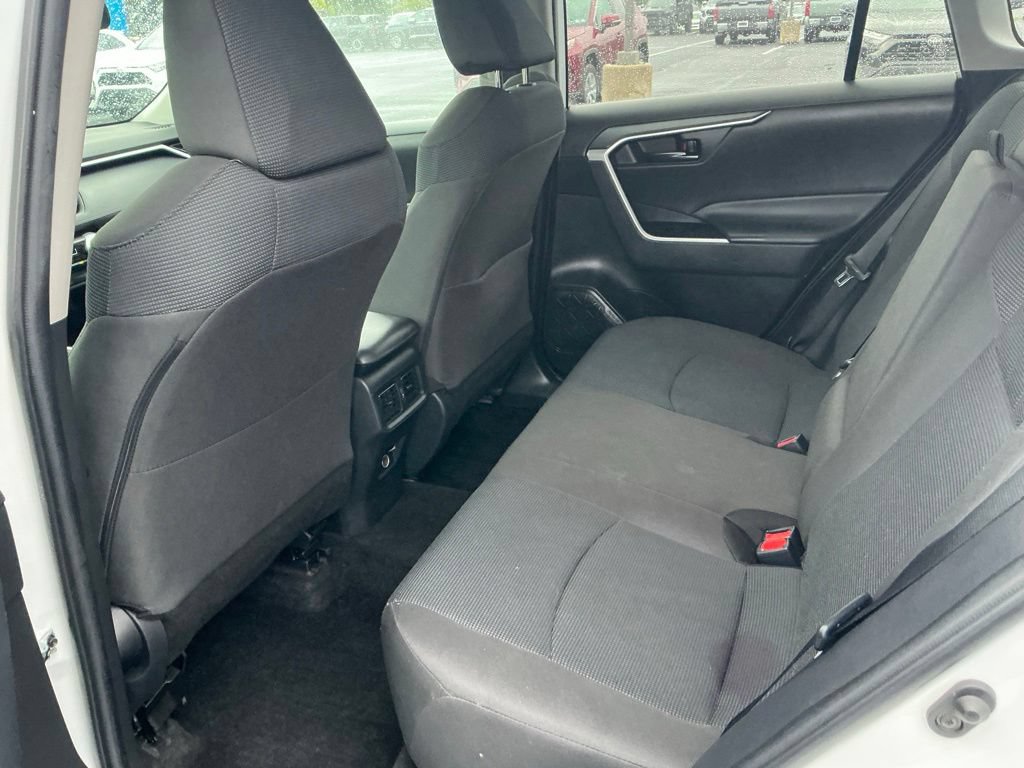 Certified 2023 Toyota RAV4 LE AWD/4WD image 28