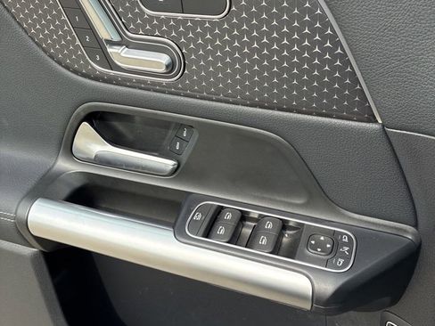 Used 2026 Mercedes-Benz GLA 250 4MATIC image 3