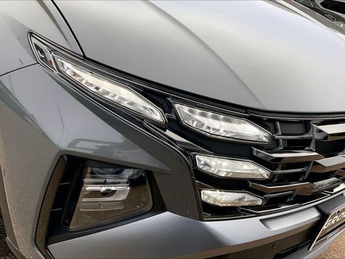 Used 2025 Hyundai Tucson Limited FWD image 29