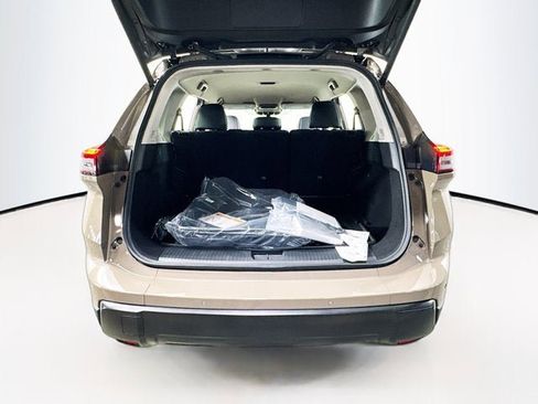 New 2026 Nissan Rogue SV image 21