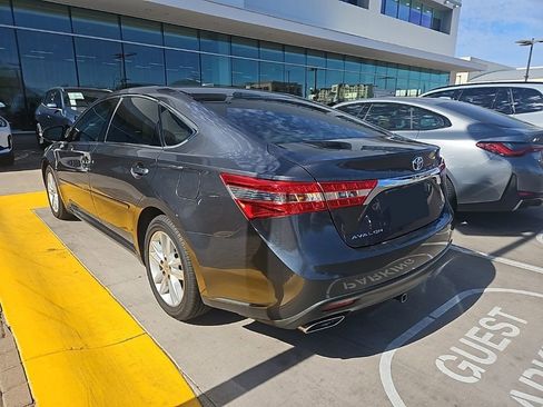 Used 2013 Toyota Avalon XLE image 3