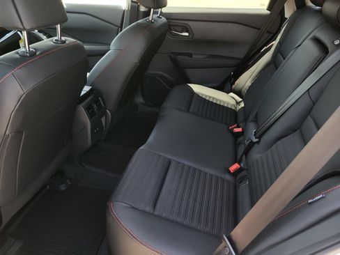 New 2026 Nissan Rogue SV AWD/4WD image 15