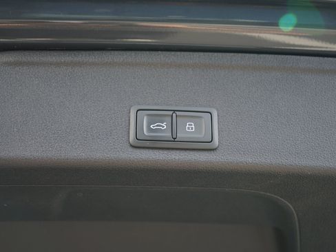 Used 2023 Audi A4 2.0T allroad Premium Plus AWD/4WD image 15
