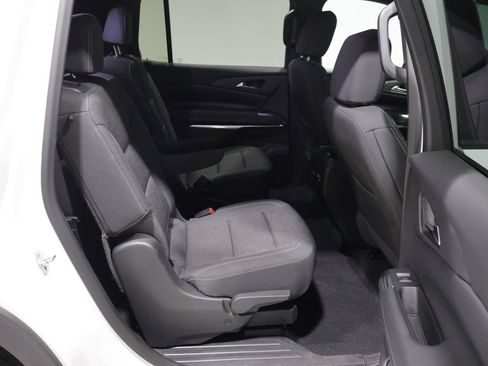 Used 2025 Chevrolet Traverse LT w/ LPO, Floor Liner Package AWD/4WD image 23