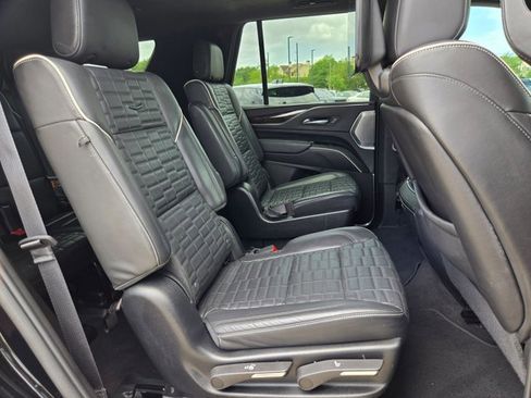 Used 2022 Cadillac Escalade Sport Platinum image 21