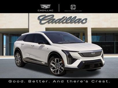 Used 2025 Cadillac Optiq Luxury 2