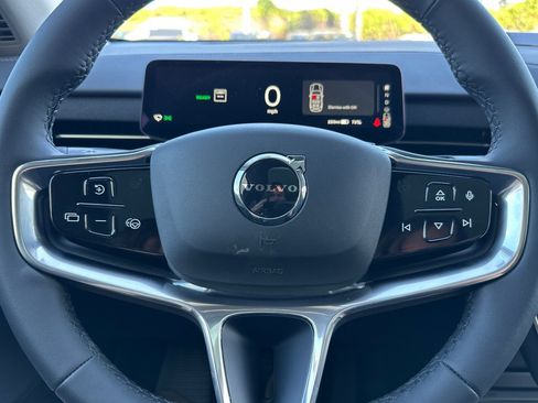 New 2025 Volvo EX90 Plus AWD/4WD image 20
