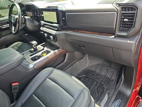 Used 2024 GMC Sierra 1500 SLT w/ SLT Premium Plus Package AWD/4WD image 30