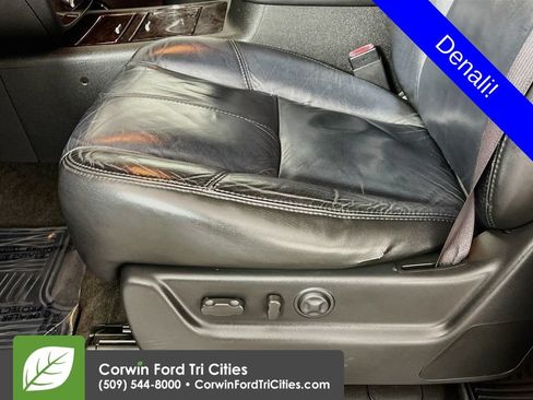 Used 2007 GMC Yukon Denali AWD/4WD image 24