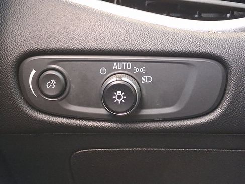 Used 2023 Chevrolet Malibu LT image 25