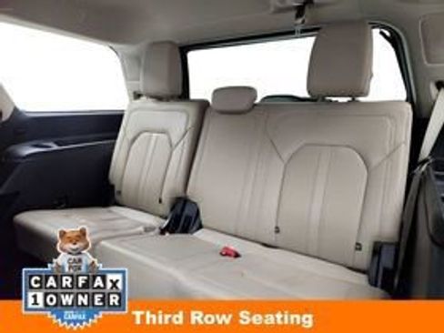 Used 2023 Ford Expedition Limited AWD/4WD image 22