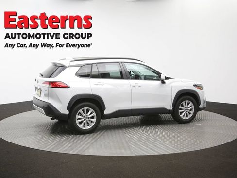 Used 2022 Toyota Corolla Cross LE FWD image 41