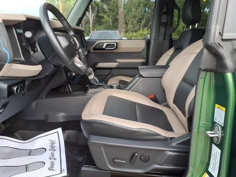 Certified 2023 Ford Bronco Wildtrak AWD/4WD image 12