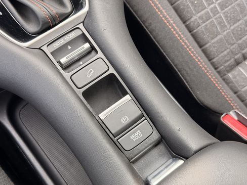 Certified 2024 Honda HR-V Sport image 24