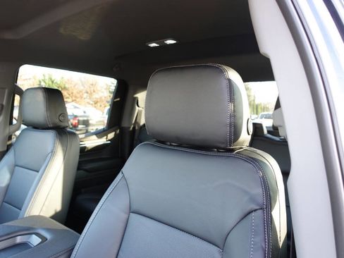 Used 2024 GMC Sierra 1500 Elevation image 11