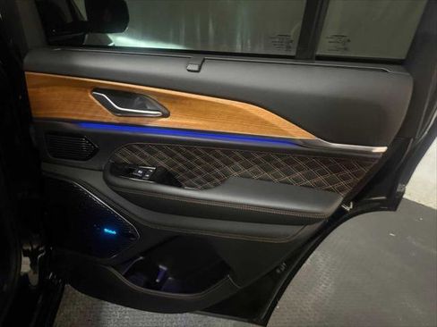 Certified 2023 Jeep Grand Cherokee Summit image 27