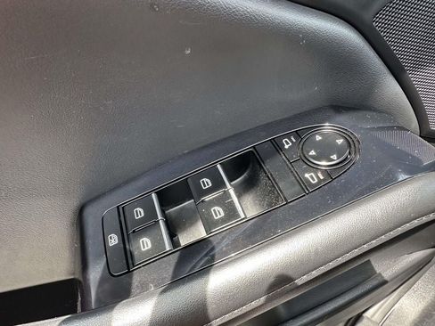 Used 2024 MAZDA MAZDA3 s FWD image 30