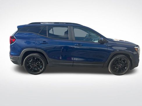 Used 2022 GMC Terrain SLE w/ Driver Convenience Package image 9
