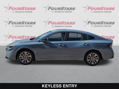 New 2026 Nissan Sentra SL w/ Floor Mat Package FWD image 8