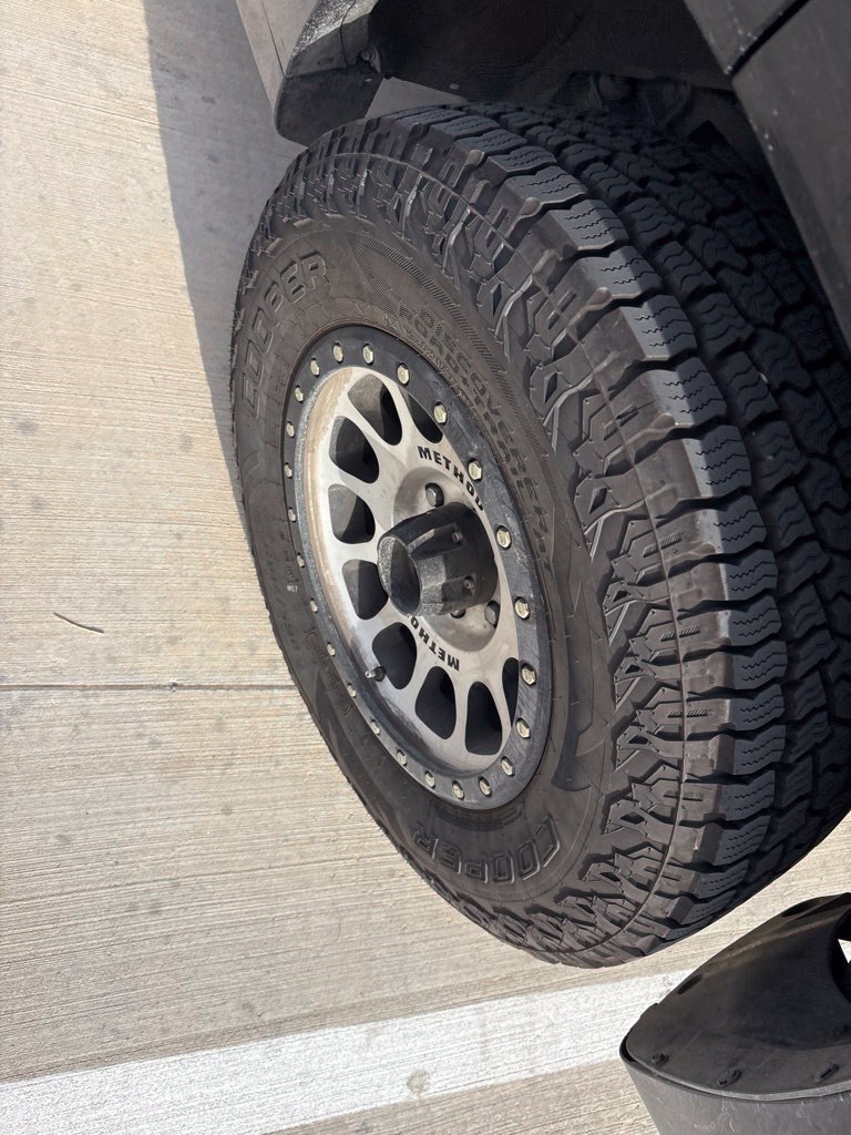 Used 2017 Toyota 4Runner Limited AWD/4WD image 19