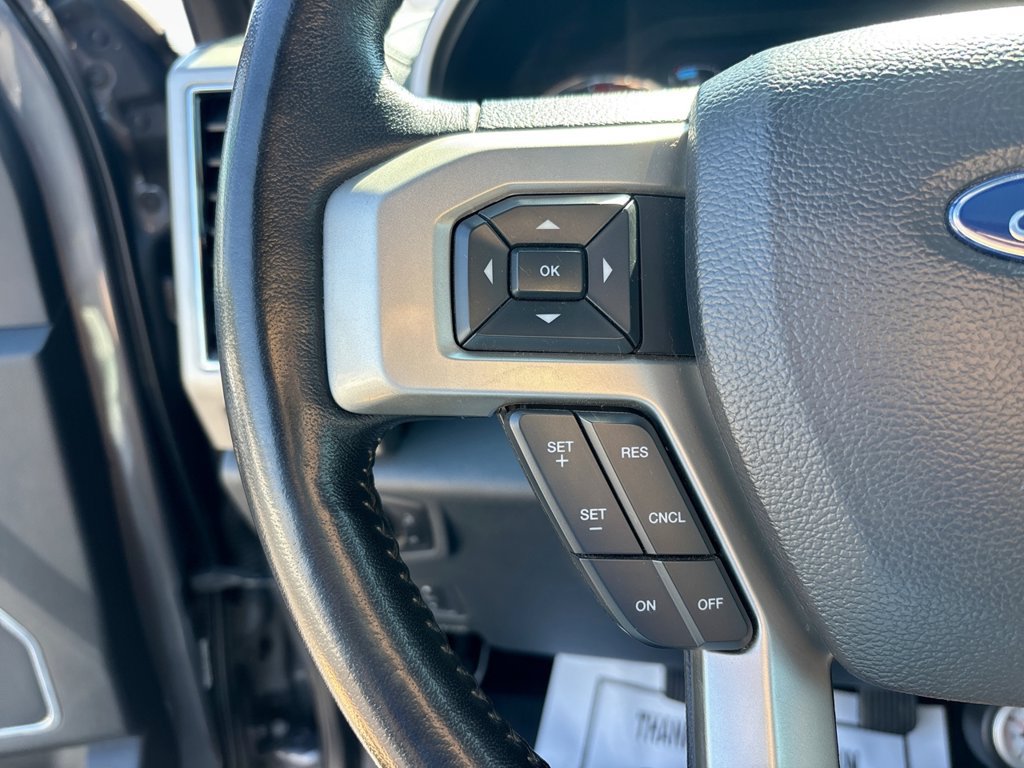 Used 2022 Ford F250 Lariat w/ Black Appearance Package AWD/4WD image 33