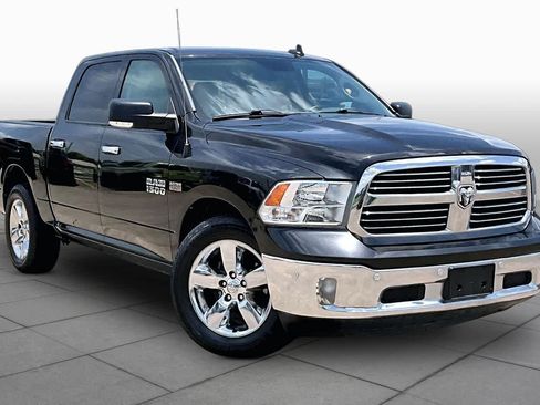Used 2016 RAM 1500 Lone Star RWD image 3