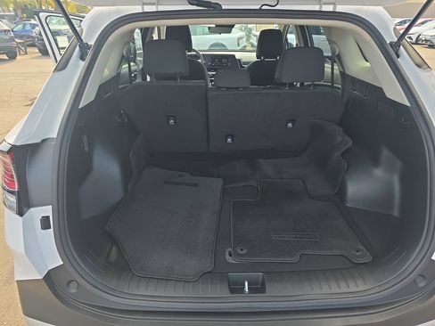Used 2025 Kia Sportage LX FWD image 20