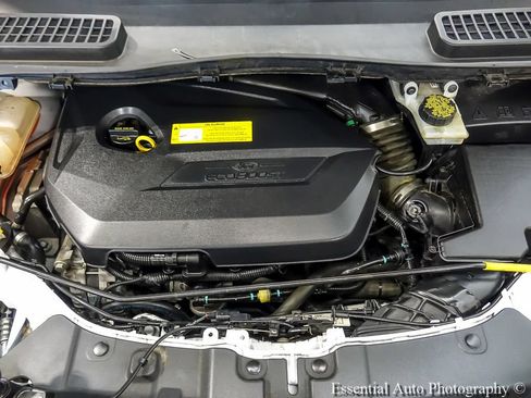 Used 2016 Ford Escape Titanium w/ Equipment Group 301A FWD image 26