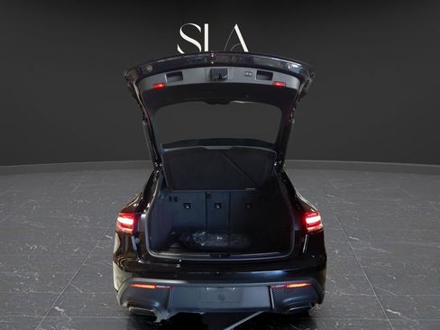 Used 2022 Porsche Macan image 7