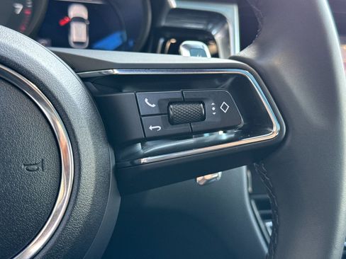 Certified 2025 Porsche Macan image 29