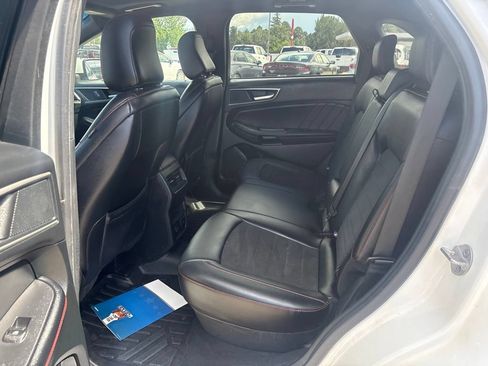 Used 2022 Ford Edge ST-Line AWD/4WD image 14