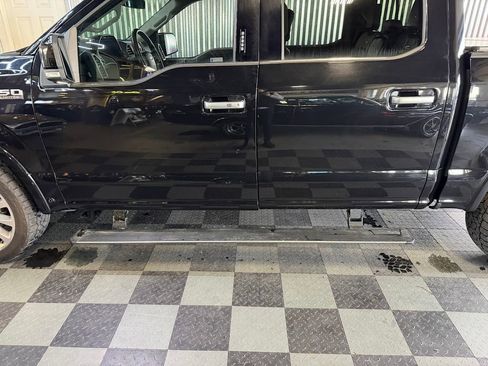 Used 2019 Ford F150 Limited image 31