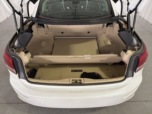 Used 2011 Lexus IS 350C image 15