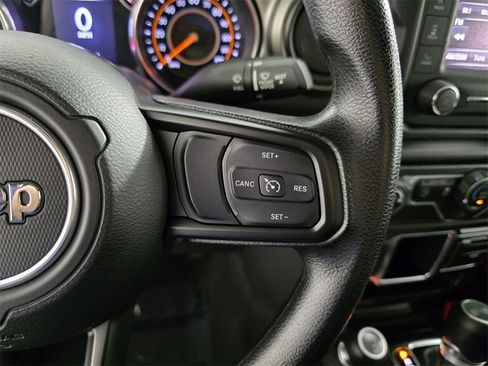 Used 2021 Jeep Wrangler Sport image 18