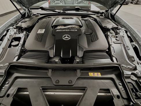 Used 2024 Mercedes-Benz SL 63 AMG 4MATIC image 37