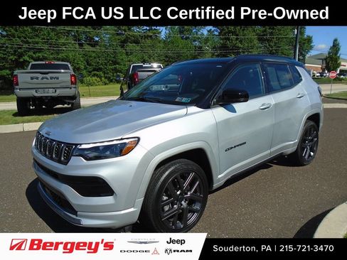 Certified 2025 Jeep Compass Limited w/ High Altitude Package AWD/4WD image 1