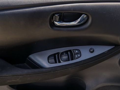 Used 2024 Nissan Leaf S FWD image 25