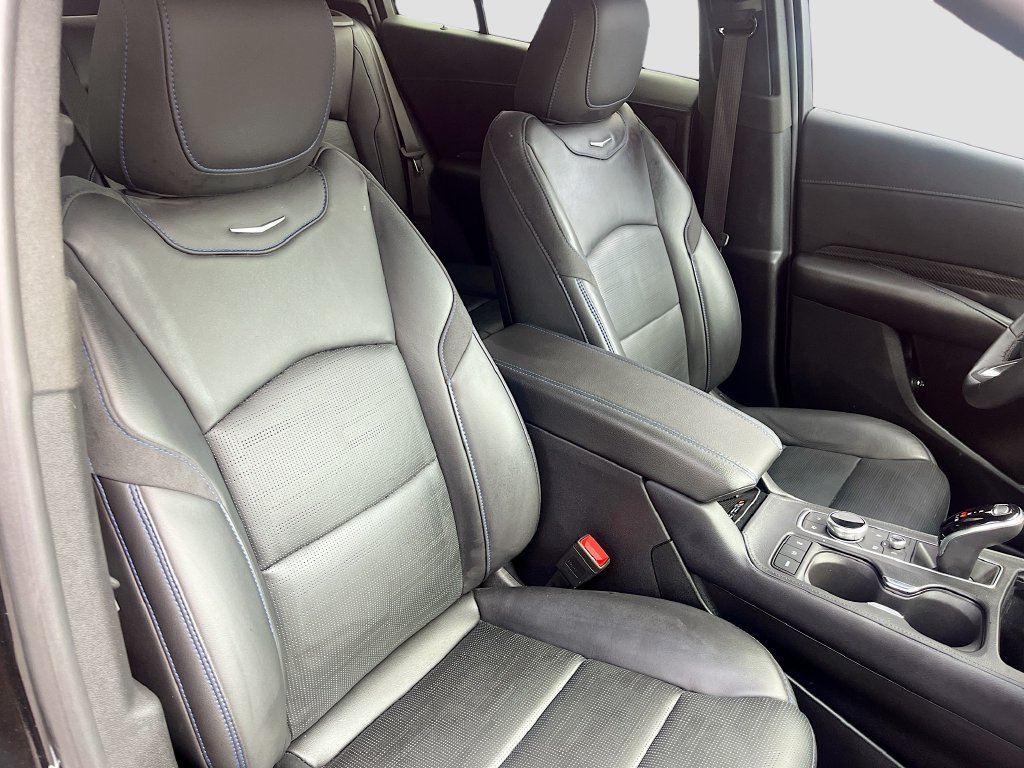 Used 2025 Cadillac XT4 Sport AWD/4WD image 29
