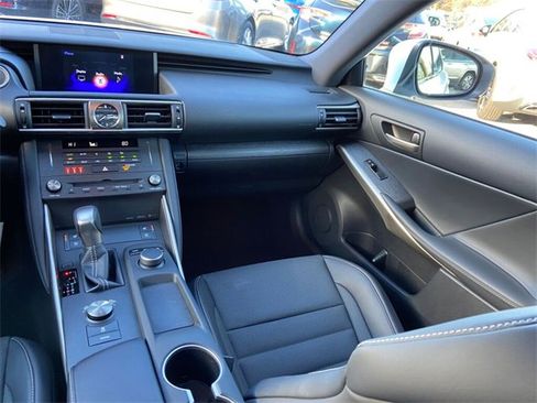 Certified 2020 Lexus IS 350 F Sport image 14