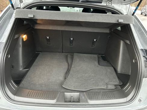 Used 2025 Chevrolet Trax RS w/ Driver Confidence Package image 29