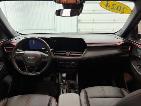 Used 2024 Chevrolet TrailBlazer RS w/ Driver Confidence Package AWD/4WD image 13