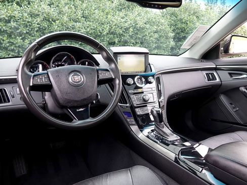 Used 2009 Cadillac CTS V RWD image 6