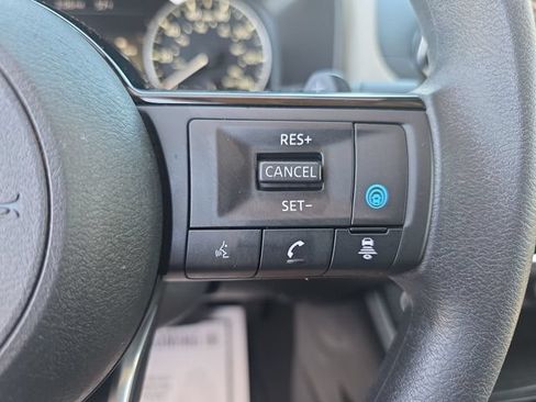 Certified 2023 Nissan Rogue SV AWD/4WD image 32