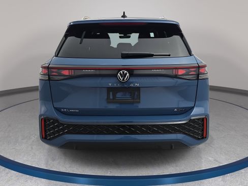 New 2026 Volkswagen Tiguan SEL R-Line AWD/4WD image 6