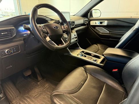 Used 2020 Ford Explorer ST w/ ST Street Pack AWD/4WD image 16