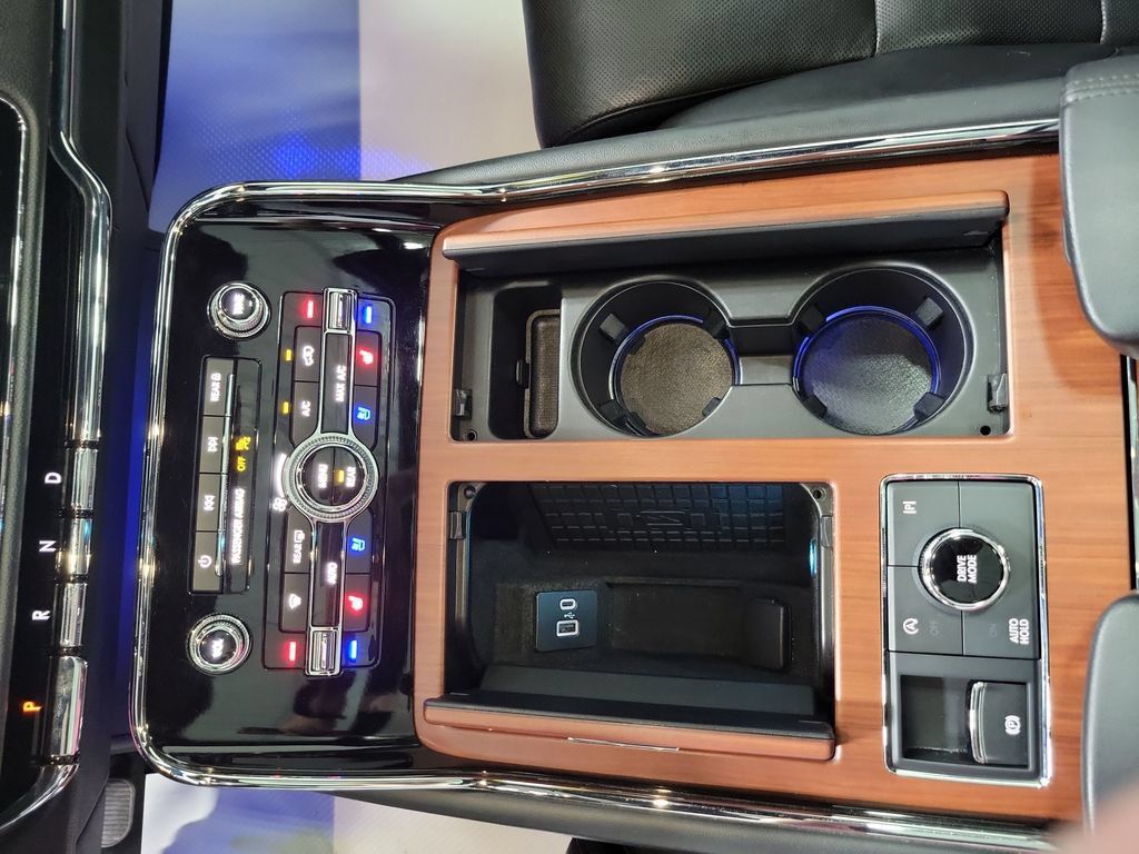Used 2022 Lincoln Navigator Reserve AWD/4WD image 43